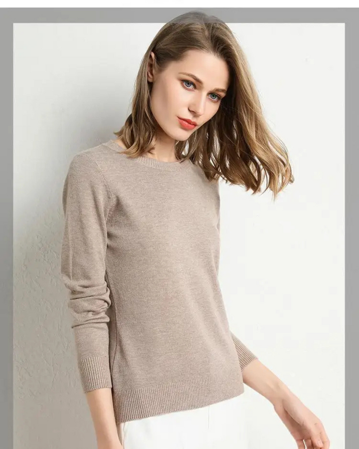 Karen | Minimalistisk finstrikket sweater - komfort og stil til kvinder