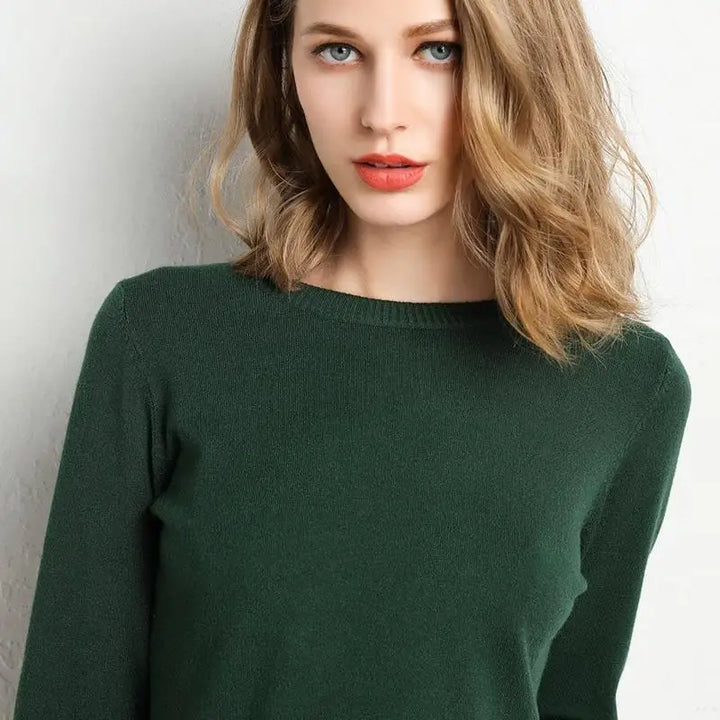 Karen | Minimalistisk finstrikket sweater - komfort og stil til kvinder